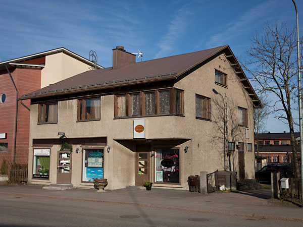 Toiviaisen myym&auml;l&auml;
